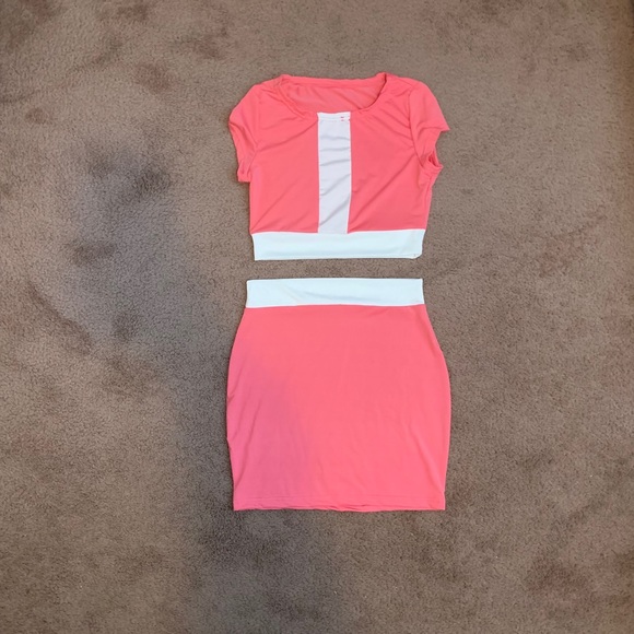 NWOT Women Two Piece Color Block Skirt Set - Picture 2 of 7